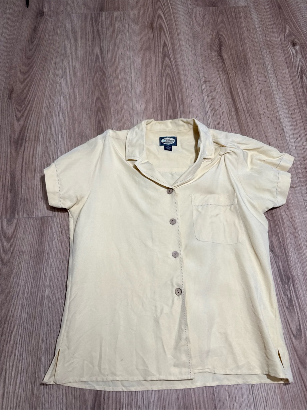 Vintage Tommy Bahama Womens XS Pale Yellow 100% Silk Camp Shirt